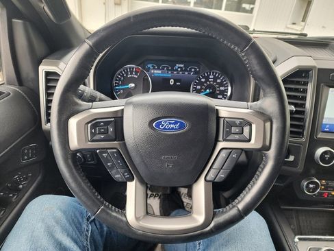 Used 2021 Ford Expedition Max XLT image 18