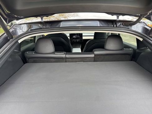 Used 2023 Tesla Model Y Performance image 21