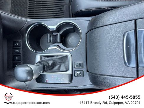 Used 2019 Toyota Highlander XLE image 28