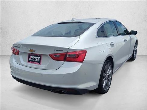 Used 2018 Chevrolet Malibu Premier w/ Premier Sun and Wheel Package FWD image 5