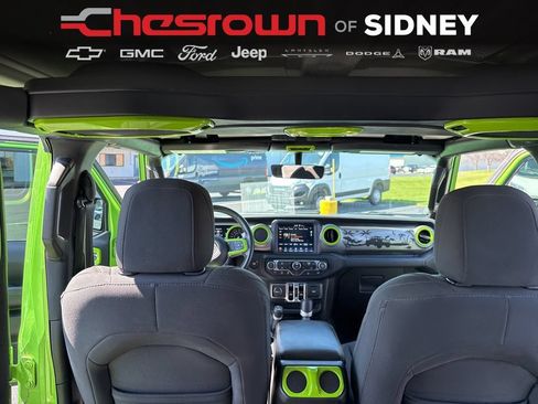 Used 2019 Jeep Wrangler Unlimited Sahara w/ Uconnect 4C Nav & Sound Group AWD/4WD image 26