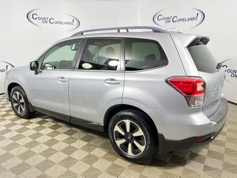 Used 2017 Subaru Forester 2.5i Limited AWD/4WD image 4