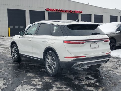 New 2026 Lincoln Corsair Premiere image 3