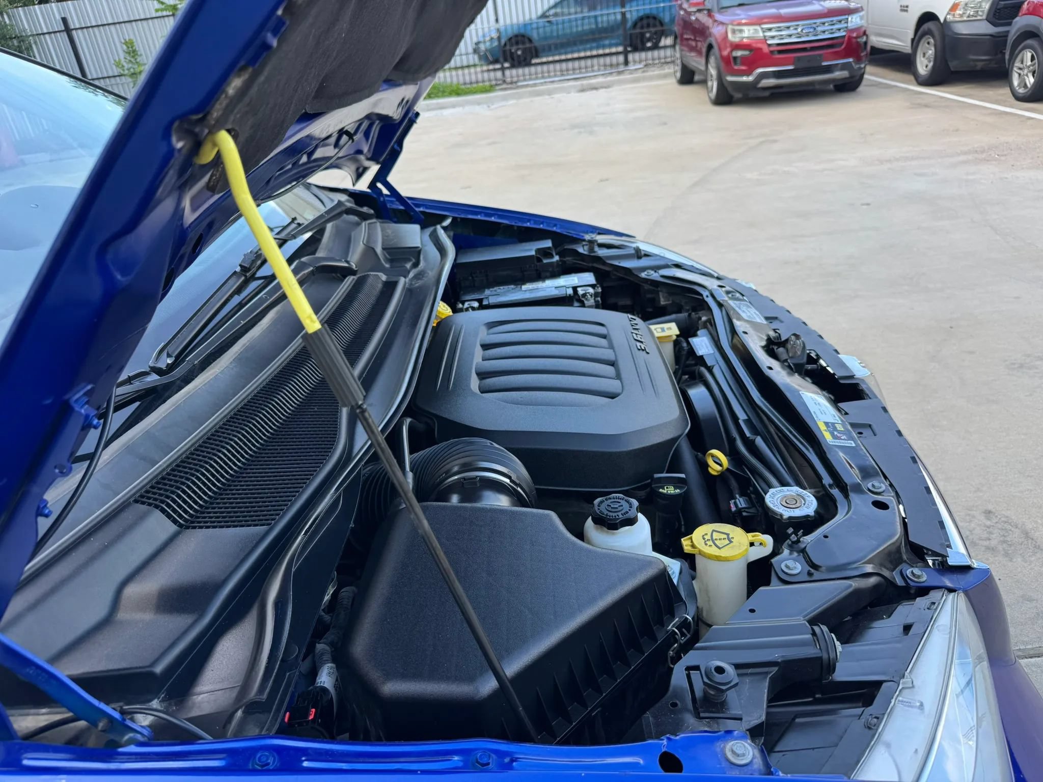 Used 2019 Dodge Grand Caravan SE w/ UConnect Hands-Free Group FWD image 17