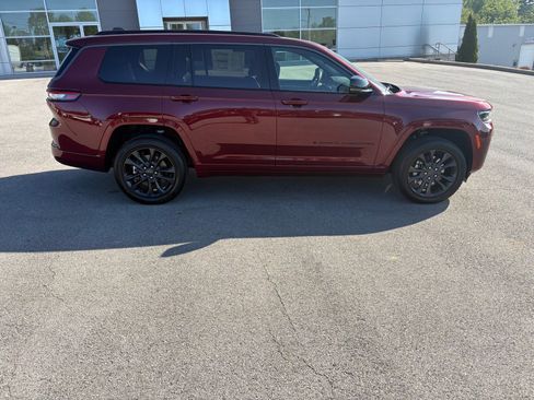 New 2026 Jeep Grand Cherokee L Limited AWD/4WD image 5