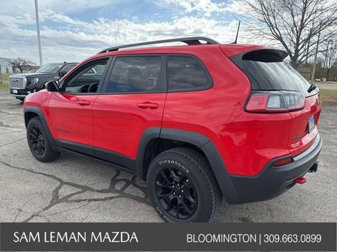 Used 2019 Jeep Cherokee Trailhawk w/ Comfort/Convenience Group image 10