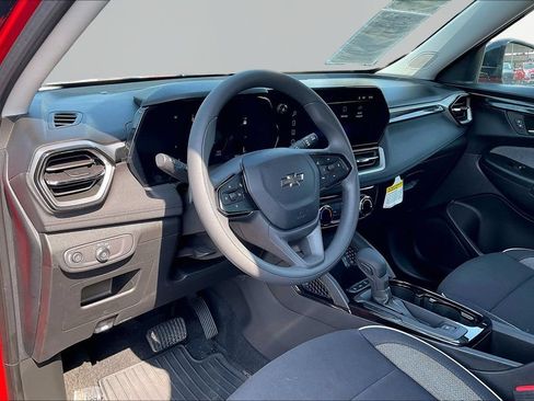 Used 2026 Chevrolet TrailBlazer LT w/ Midnight Edition AWD/4WD image 18
