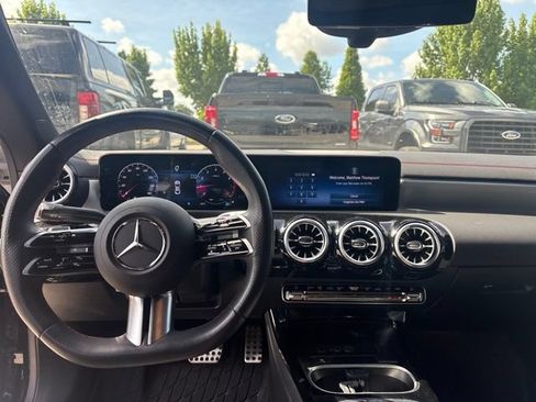 Used 2025 Mercedes-Benz CLA 250 image 11