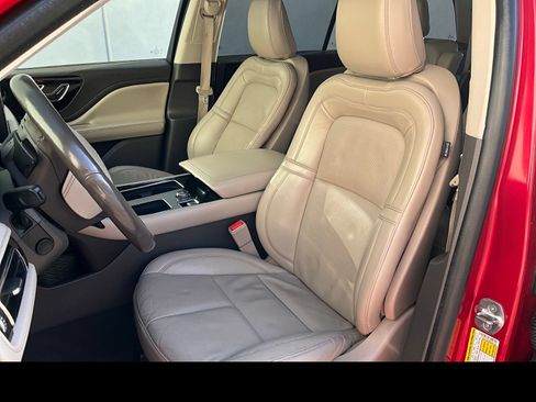 Used 2021 Lincoln Aviator Reserve w/ Equipment Group 201A AWD/4WD image 9