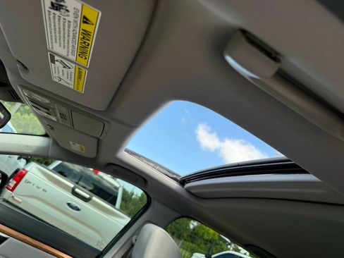 Used 2017 Honda CR-V EX image 30