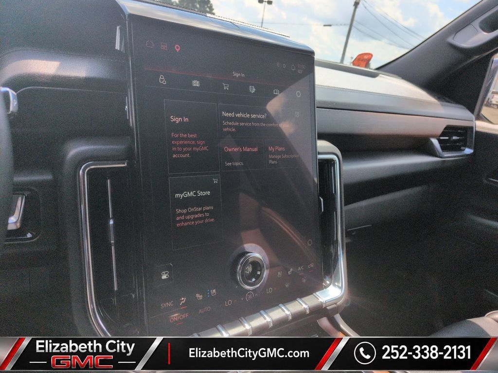 Used 2025 GMC Yukon Denali AWD/4WD image 11