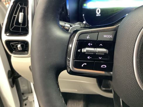 Certified 2023 Kia Sorento SX Prestige image 13