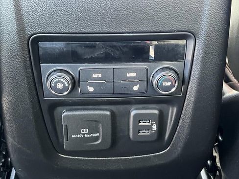 Used 2021 Buick Enclave Avenir w/ Avenir Technology Package AWD/4WD image 18