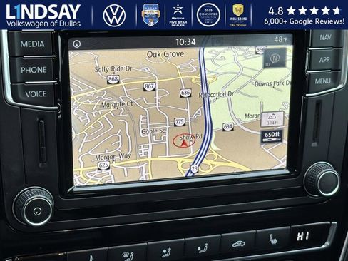 Used 2018 Volkswagen Passat 2.0T SEL Premium image 15