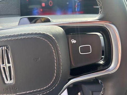 New 2026 Lincoln Navigator L Reserve w/ Jet Appearance Package AWD/4WD image 12