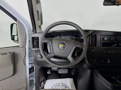 New 2026 Chevrolet Express 3500 Extended RWD image 17