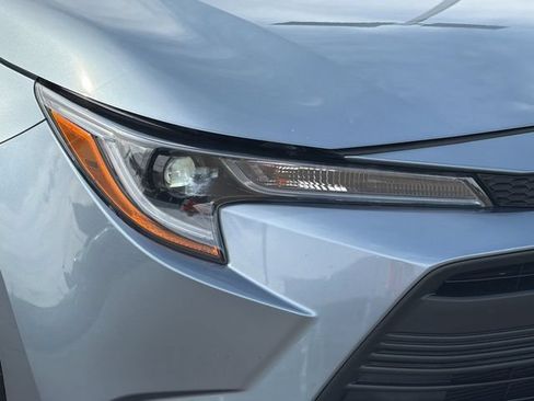Used 2026 Toyota Corolla LE FWD image 27