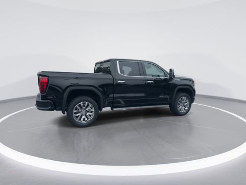 Used 2024 GMC Sierra 1500 Denali w/ Denali Reserve Package AWD/4WD image 9