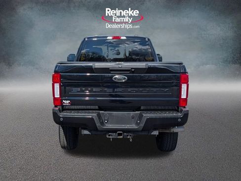 Used 2022 Ford F250 Lariat w/ Black Appearance Package image 6