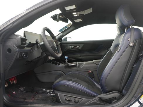 Used 2024 Ford Mustang Dark Horse image 17