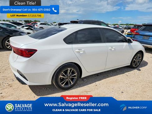 Used 2023 Kia Forte LXS w/ LXS Technology Package FWD image 4