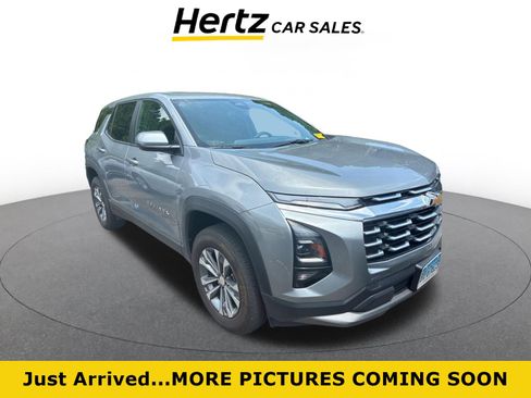 Used 2025 Chevrolet Equinox LT FWD image 1