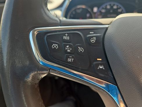 Used 2019 Chevrolet Malibu Premier w/ Sun and Wheel Package FWD image 19