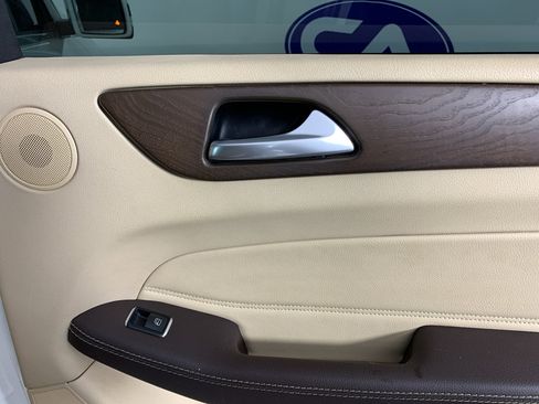 Used 2017 Mercedes-Benz GLS 450 4MATIC image 40