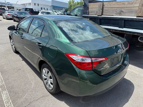 Used 2016 Toyota Corolla LE FWD image 4