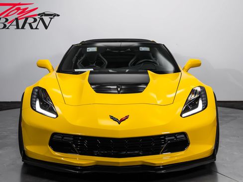 Used 2015 Chevrolet Corvette Z06 w/ 2LZ Preferred Equipment Group RWD image 8