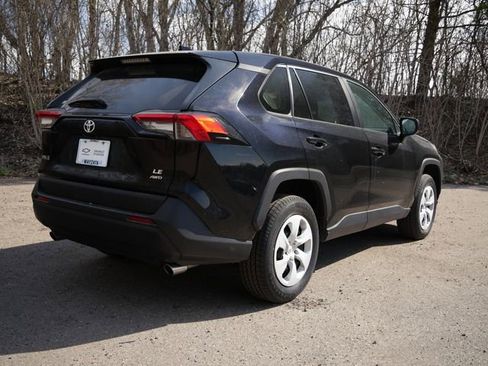 Used 2024 Toyota RAV4 LE AWD/4WD image 7