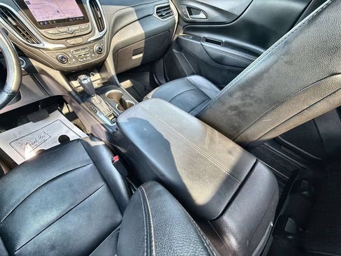 Used 2021 Chevrolet Equinox Premier AWD/4WD image 22