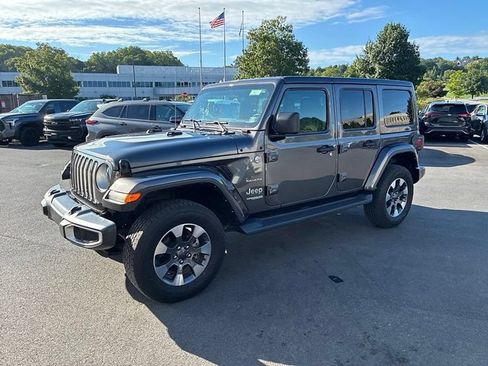 Used 2021 Jeep Wrangler Unlimited Sahara AWD/4WD image 16
