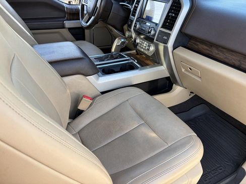 Used 2020 Ford F150 Lariat w/ Equipment Group 502A Luxury AWD/4WD image 13