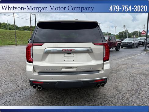 Used 2021 GMC Yukon Denali w/ Denali Premium Package AWD/4WD image 6