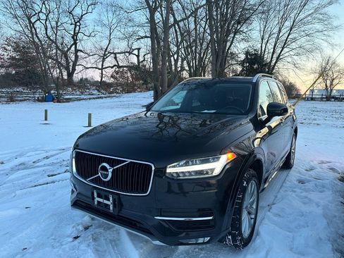 Used 2016 Volvo XC90 T6 Momentum w/ Momentum Plus Package AWD/4WD image 34