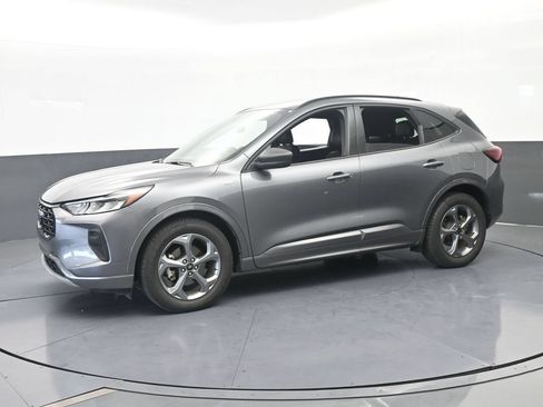 Used 2024 Ford Escape ST-Line FWD image 2