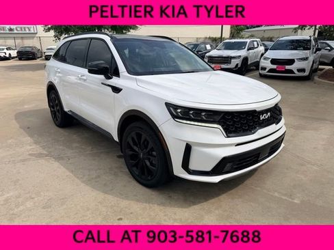 Certified 2023 Kia Sorento SX FWD image 1