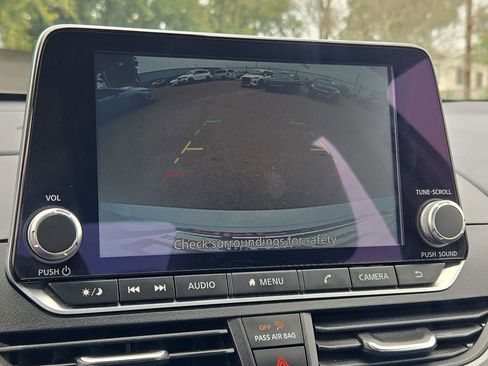 Certified 2025 Nissan Altima 2.5 SR FWD image 23