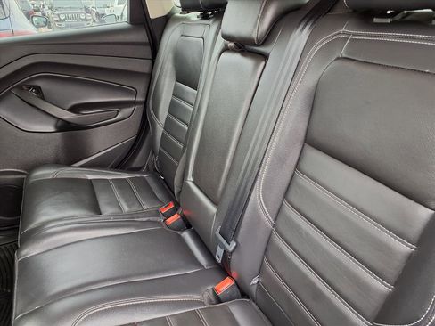 Used 2018 Ford Escape Titanium w/ Ford Safe & Smart Package image 7