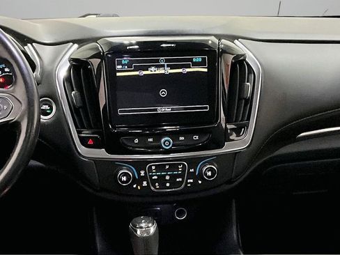 Used 2019 Chevrolet Traverse RS image 9