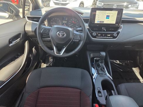 Used 2025 Toyota Corolla SE FWD image 8