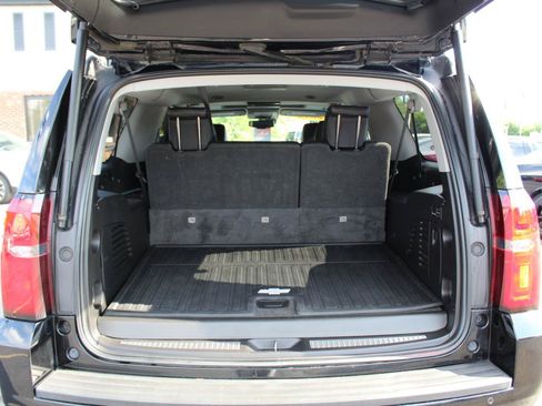 Used 2019 Chevrolet Suburban LT AWD/4WD image 14