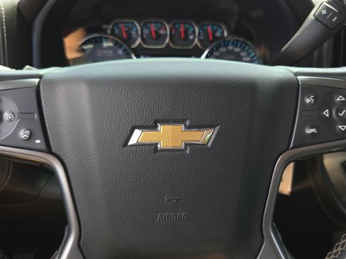 Used 2018 Chevrolet Silverado 2500 LTZ w/ Vortec Plus Package AWD/4WD image 27