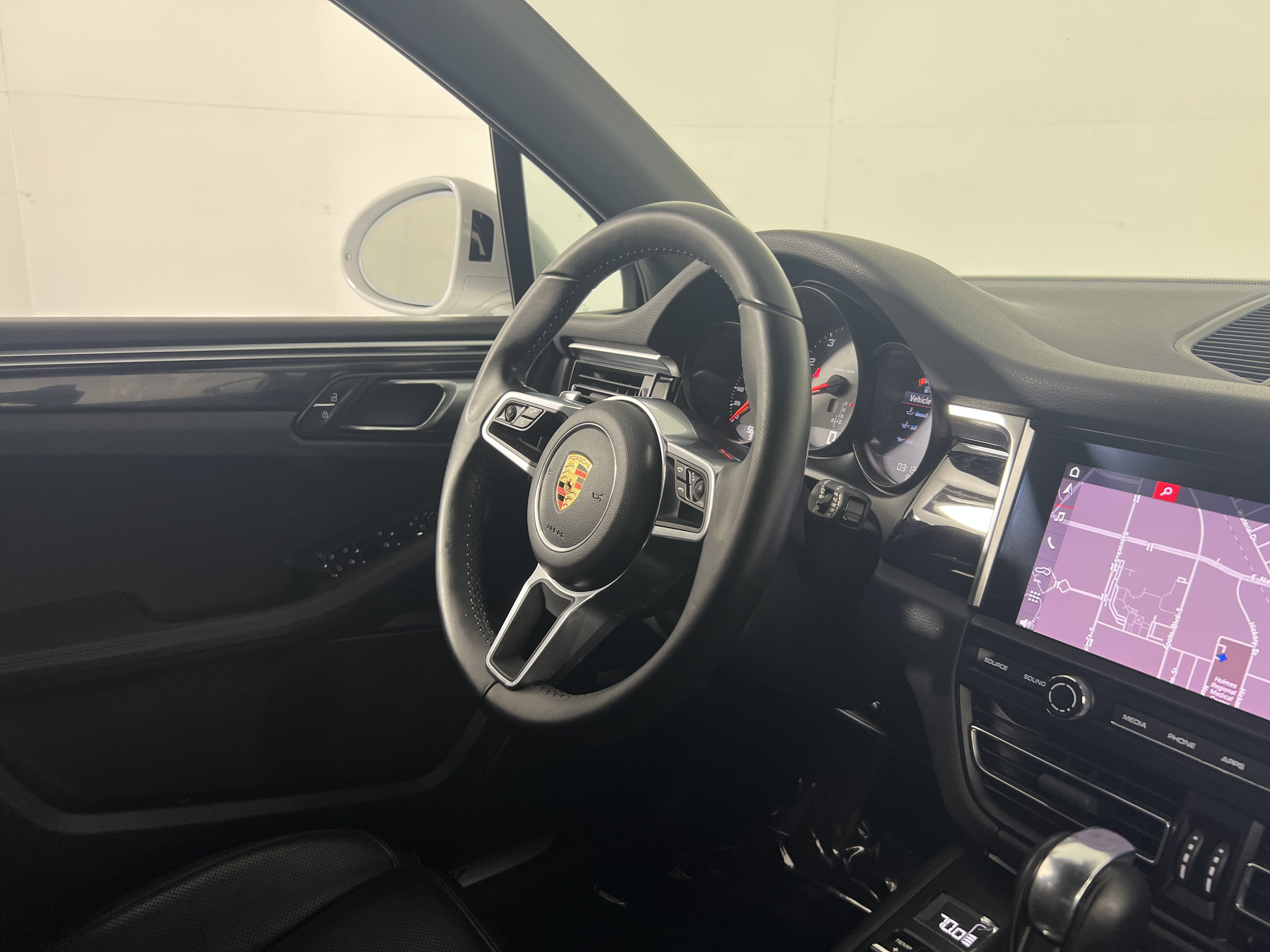 Used 2019 Porsche Macan S AWD/4WD image 12