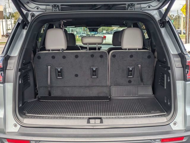 Used 2026 GMC Acadia Elevation w/ Black Edition FWD image 14