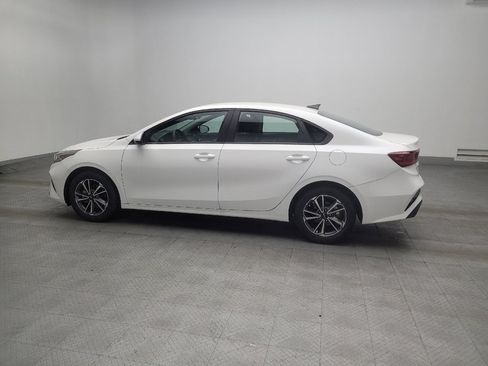 Used 2022 Kia Forte LXS image 3