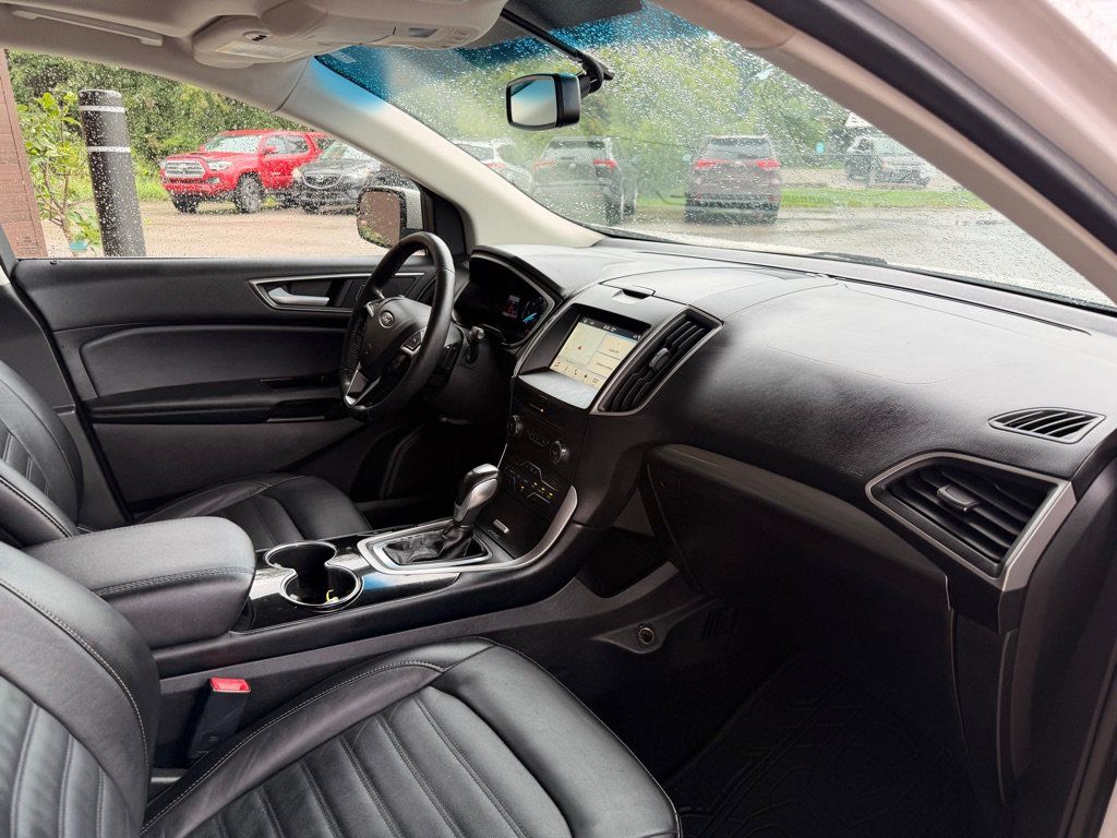 Used 2016 Ford Edge SEL w/ Canadian Touring Package AWD/4WD image 16