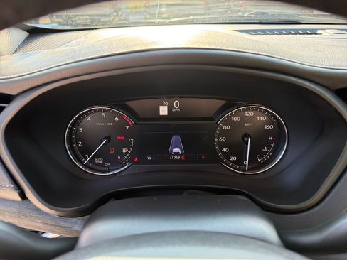 Used 2021 Cadillac XT4 Premium Luxury FWD image 24