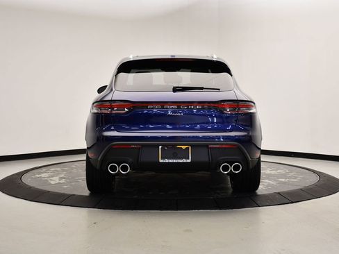 Certified 2025 Porsche Macan image 6